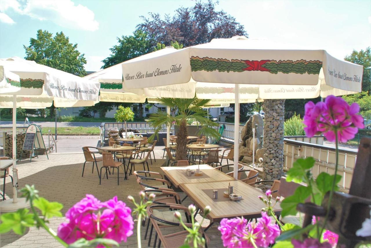 Traditions-Gasthaus Bayrischer Hof ลอยท์เคียร์ช อิม อัลล์กอย ภายนอก รูปภาพ